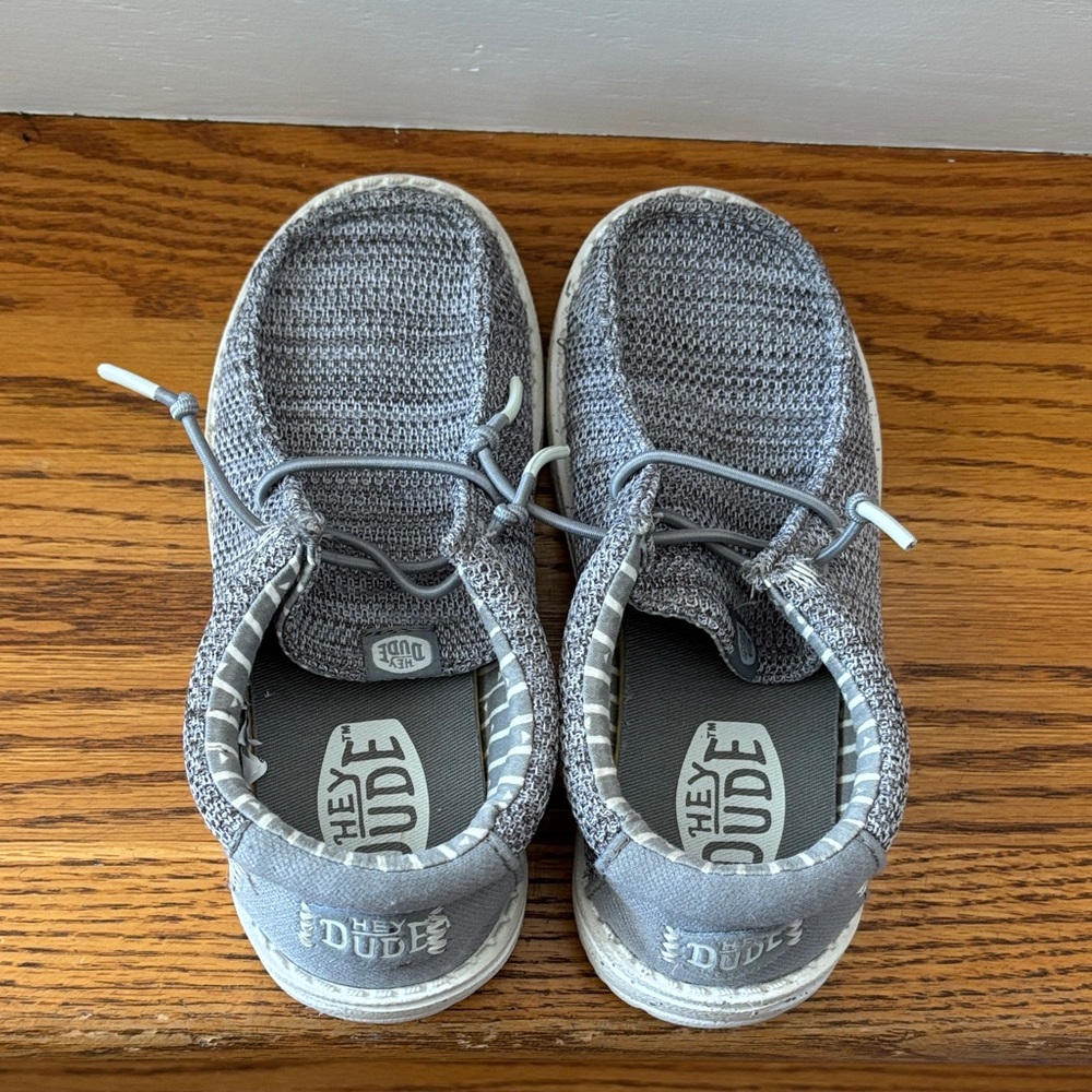 Kids Hey Dude Wally Stretch in gray. Size c12.